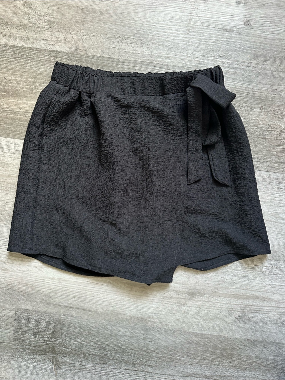 🌻 Black Side-Tie Skort 🌻